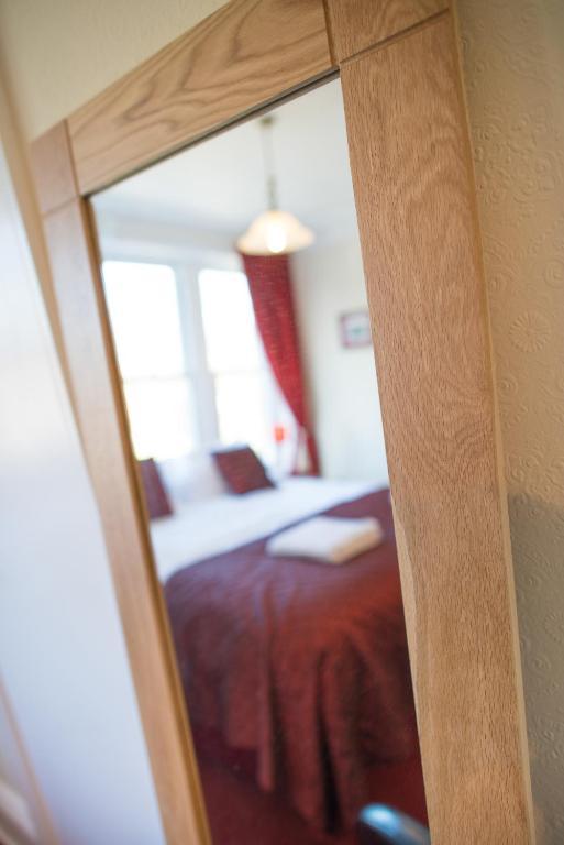 Shannon Court Harrogate Room photo