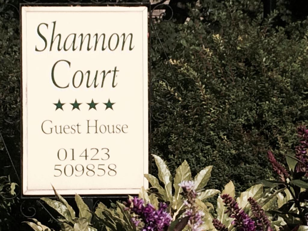 Shannon Court Harrogate Exterior photo